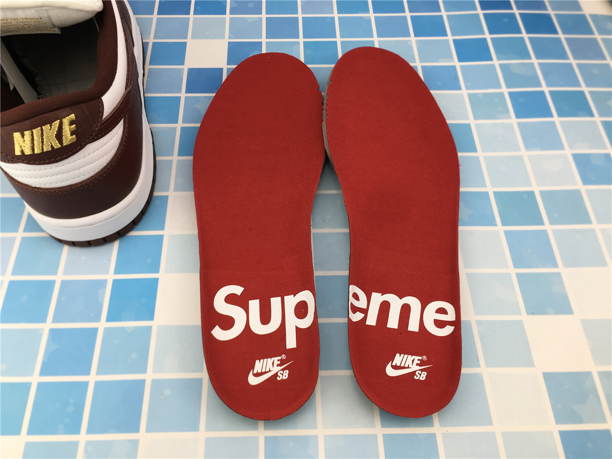 OG Batch Supreme x Dunk Low OG SB QS Barkroot Brown DH3228 103